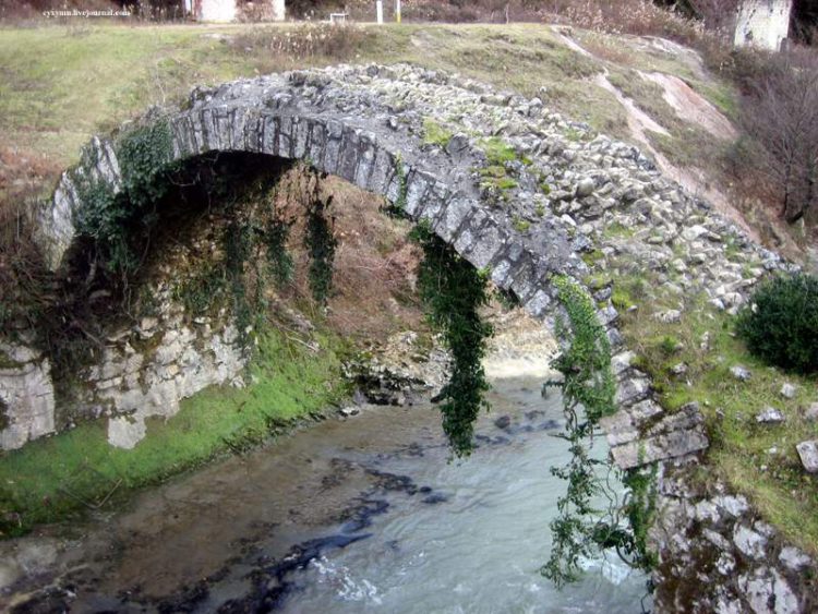 Беслетский мост - достопримечательности Абхазии