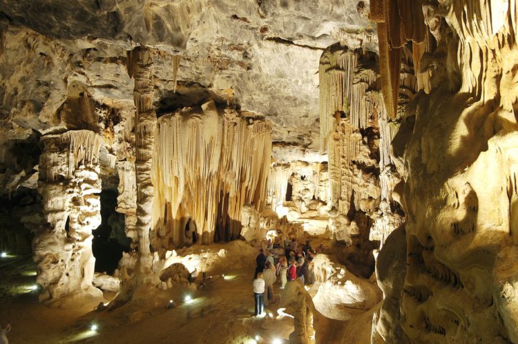 Пещеры Канго - достопримечательности ЮАР