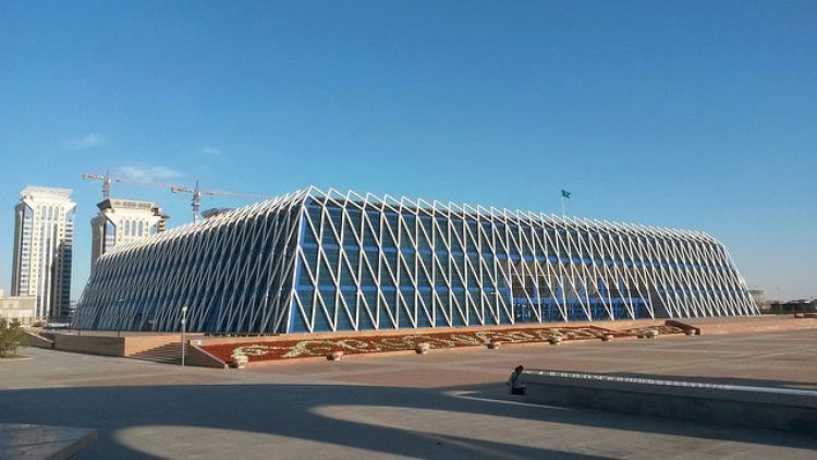 Дворец Независимости в г. Астана - достопримечательности Казахстана