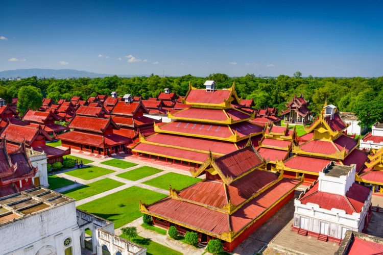 Королевский дворец Мандалая - достопримечательности Мьянмы