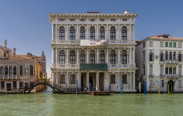 Дворец Ка-Реццонико - достопримечательности Венеции