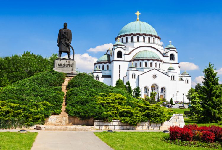 Храм Святого Саввы - достопримечательности Белграда