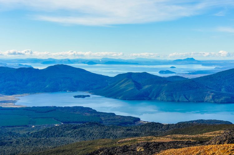 Озеро Таупо - достопримечательности Новой Зеландии