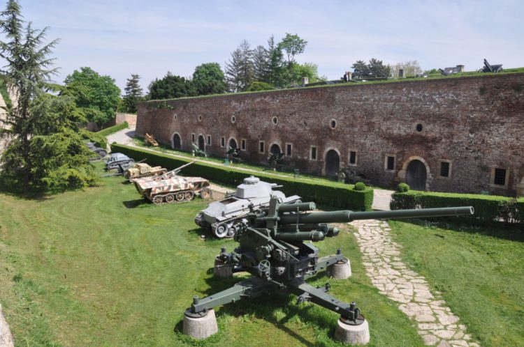 Военный музей - достопримечательности Белграда