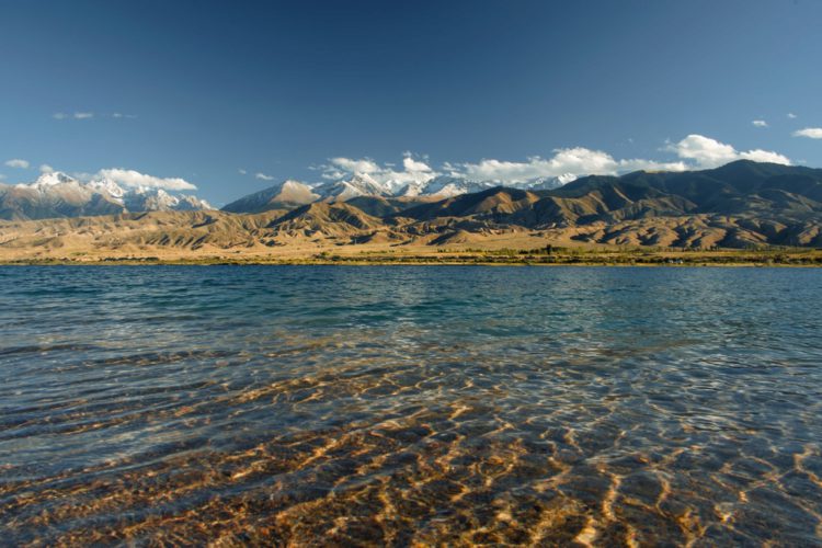 Озеро Иссык-куль - достопримечательности Киргизии