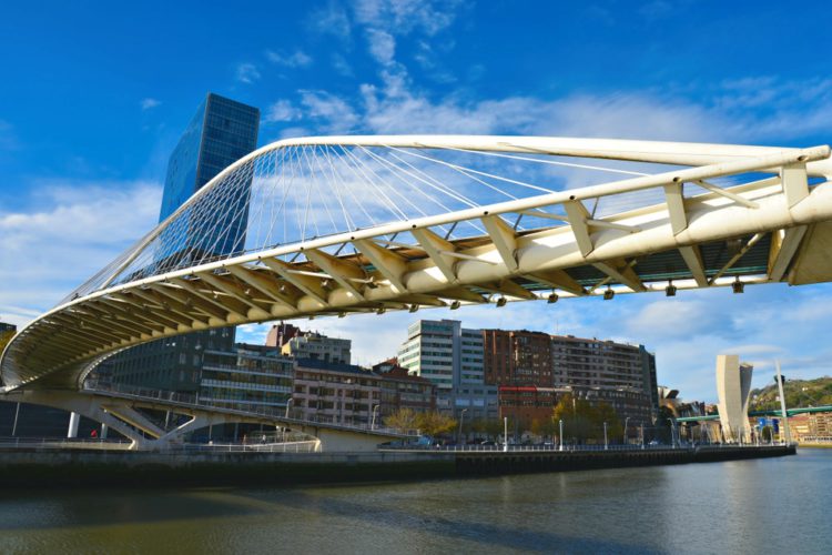 Мост Кампо-Волантин - достопримечательности Бильбао