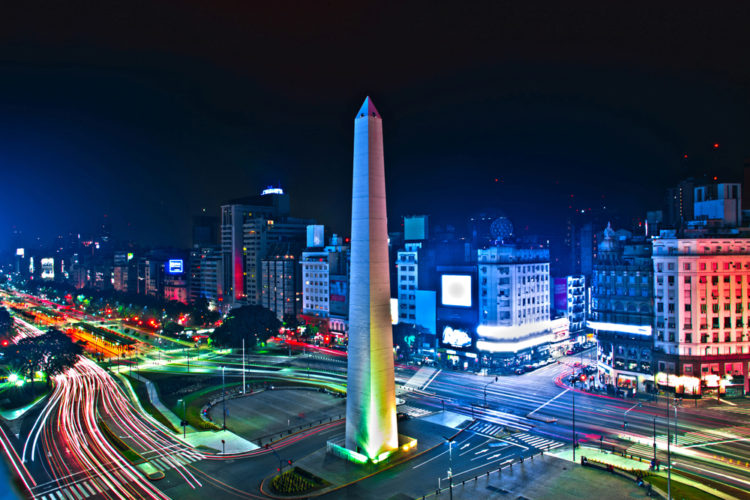 Обелиск - достопримечательности Буэнос-Айреса