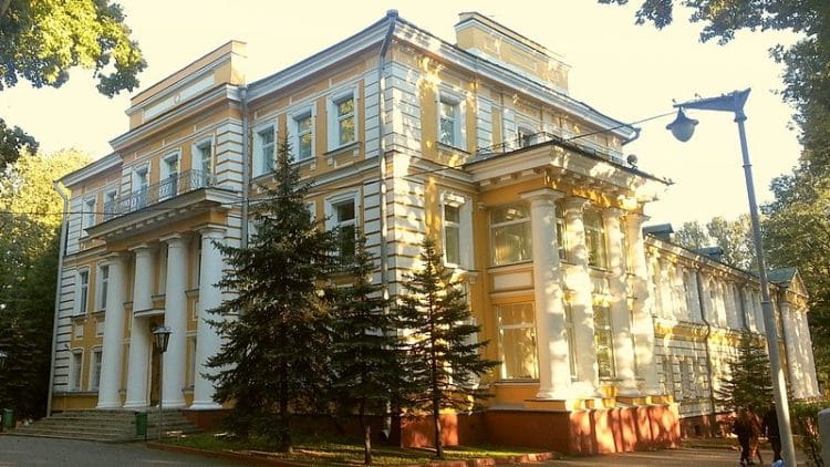 Губернаторский дворец - достопримечательности Витебска