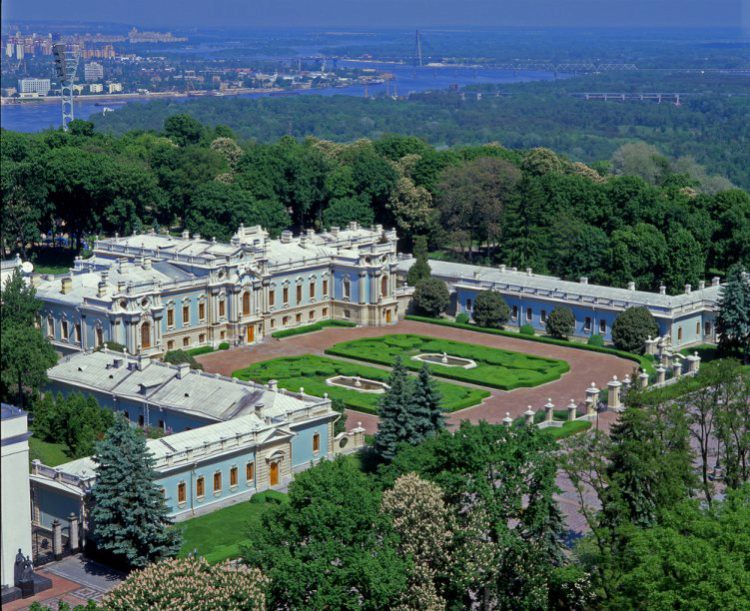 Мариинский дворец - достопримечательности Киева