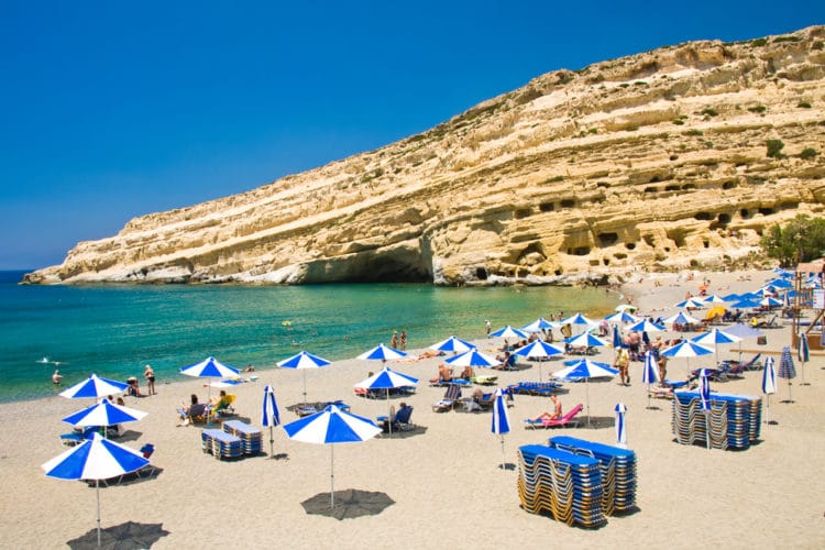Пляж Матала - достопримечательности Крита