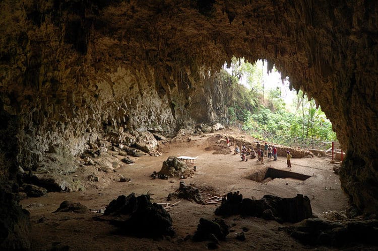 Пещеры Табон - достопримечательности Филиппин
