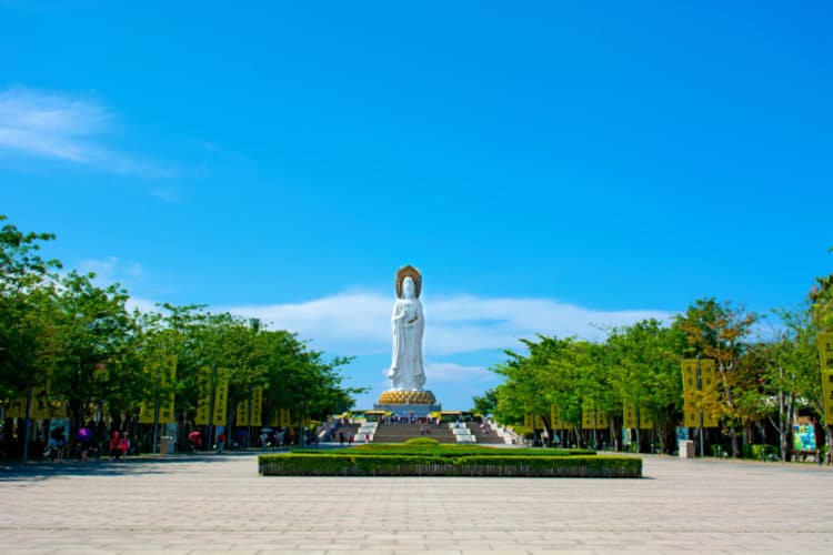 Центр Буддизма Наньшань - достопримечательности острова Хайнань