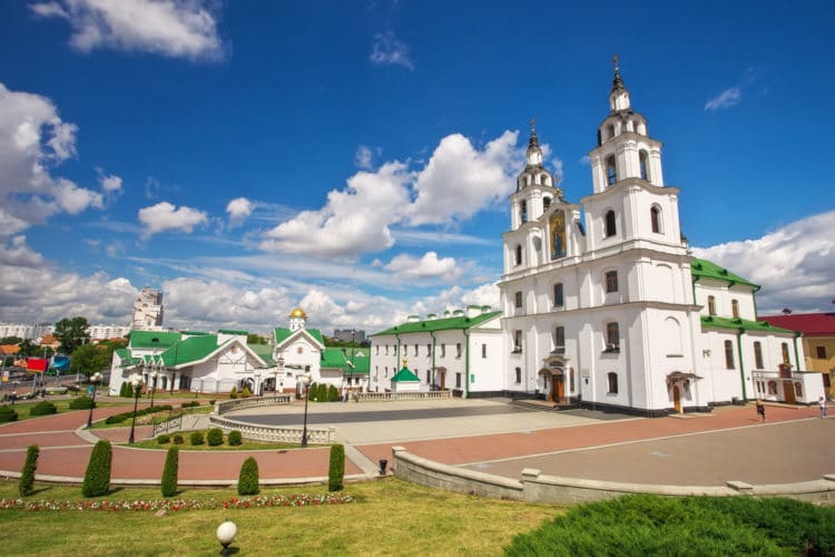 Кафедральный собор Сошествия Святого Духа - достопримечательности Минска