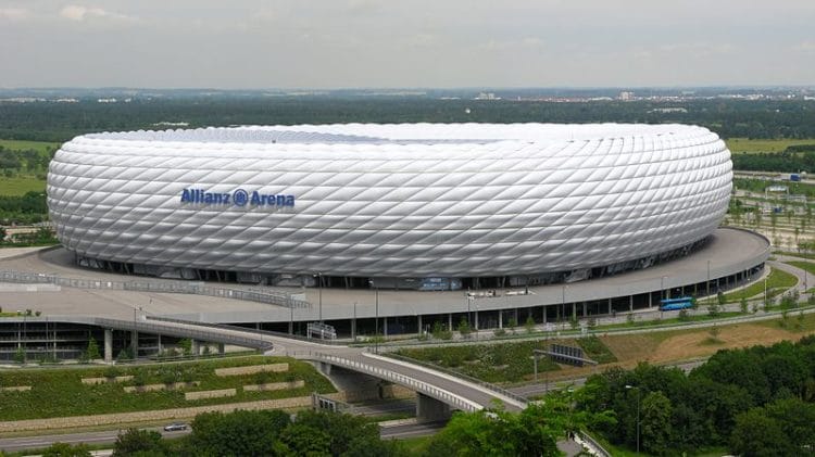 Стадион Альянц Арена - достопримечательности Мюнхена