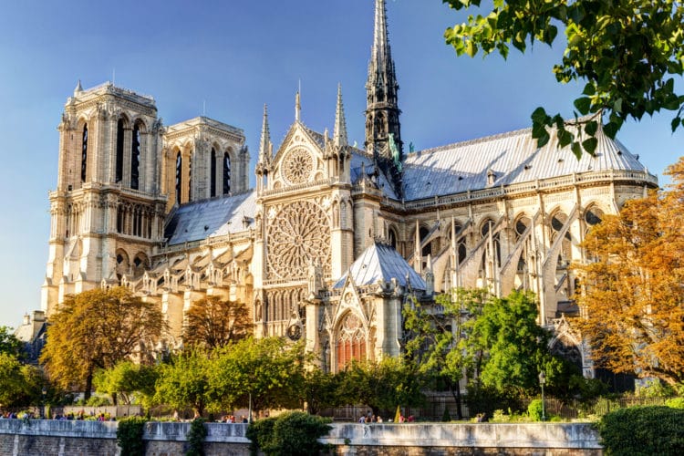 Собор Парижской Богоматери - достопримечательности Парижа