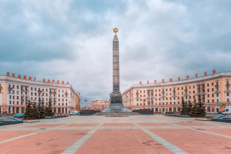 Площадь Победы - достопримечательности Минска
