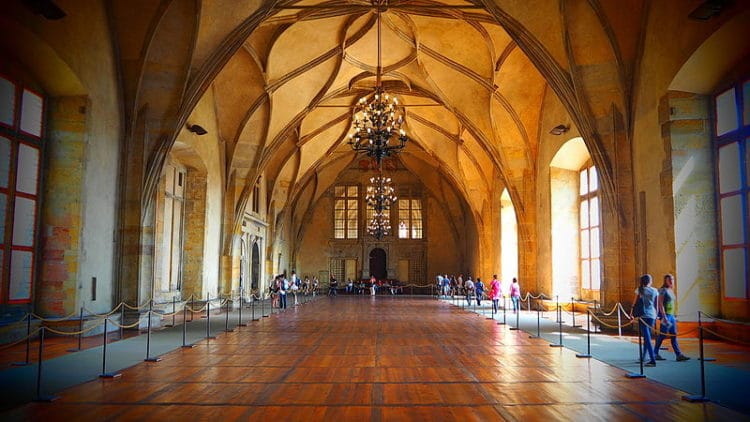 Старый королевский дворец - достопримечательности Праги