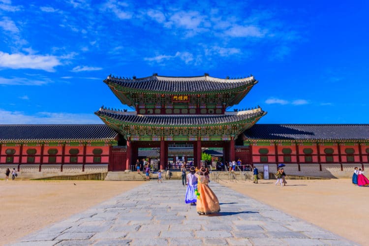 Дворец Кёнбоккун - достопримечательности Сеула