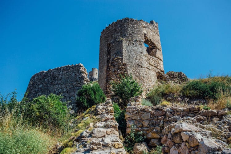 Генуэзская крепость Чембало - достопримечательности Севастополя