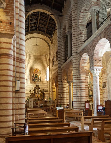 Церковь Сан-Лоренцо - достопримечательности Вероны