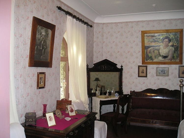 Дом-музей Чехова - достопримечательности Ялты
