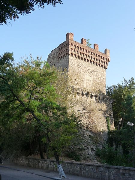 Башня Святого Константина - достопримечательности Феодосии