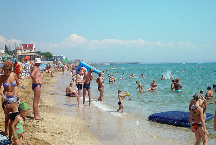 Первый городской пляж - достопримечательности Феодосии