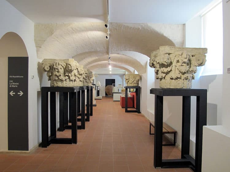 Городской музей - достопримечательности Римини