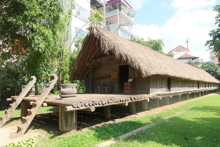 Вьетнамский музей этнологии - достопримечательности Ханоя