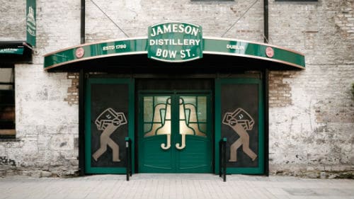 Что посмотреть в Ирландии - Музей-вискикурня Jameson