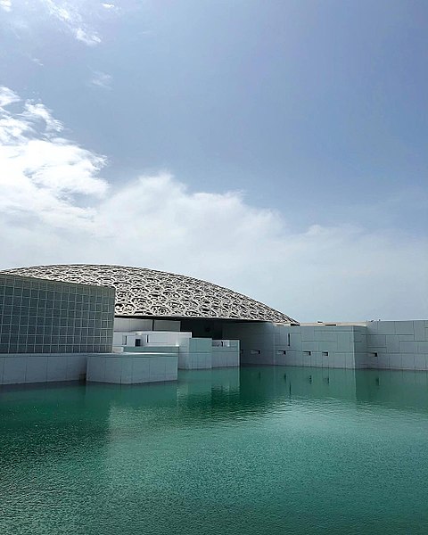 Музей «Лувр Абу-Даби» в ОАЭ