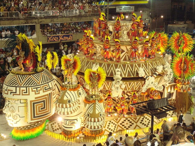 Карнавал в Рио-де-Жанейро в Бразилии