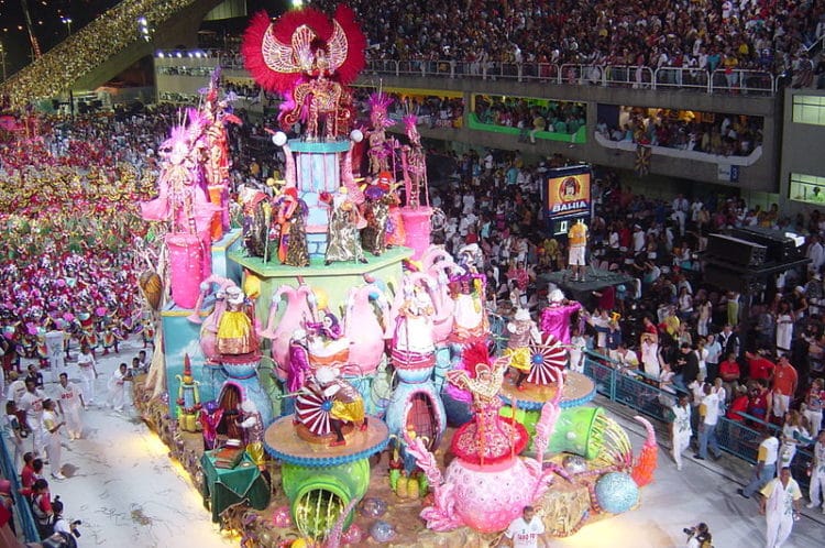 Карнавал в Рио-де-Жанейро в Бразилии