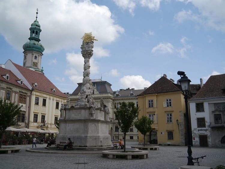 Исторический центр Шопрона в Венгрии