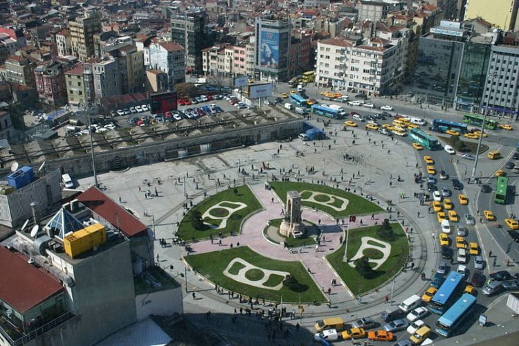 Площадь Таксим в Турции