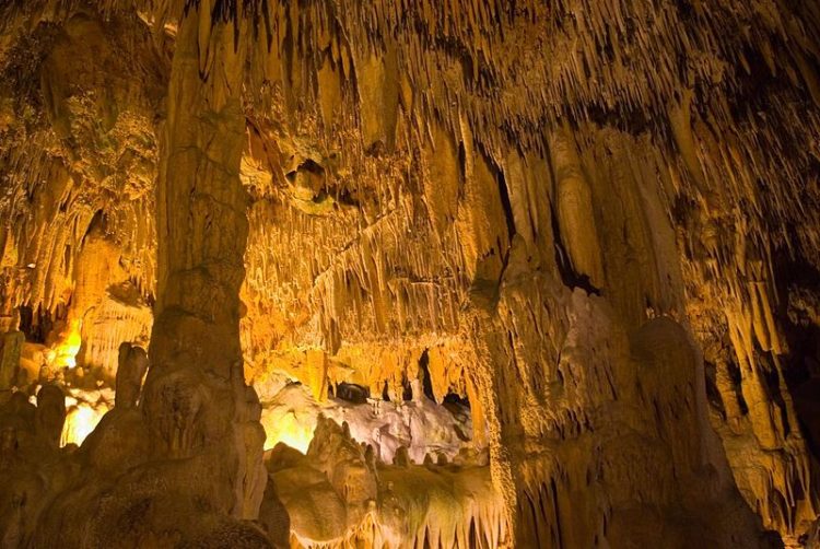 Пещера Дамлаташ в Турции
