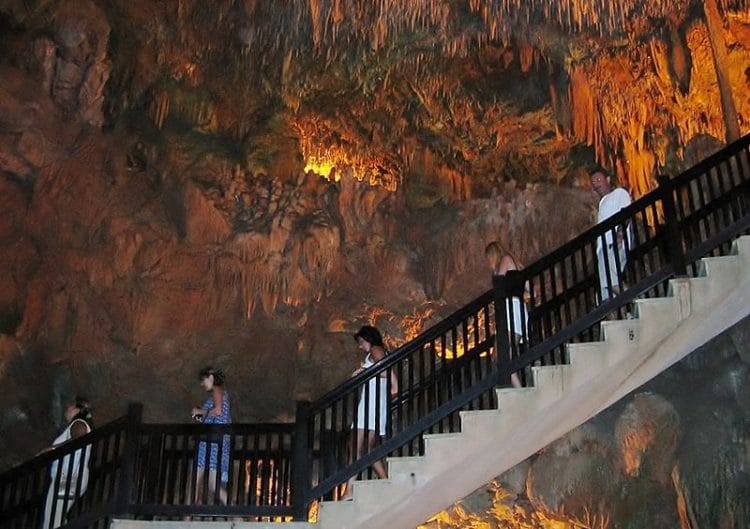 Пещера Дамлаташ в Турции
