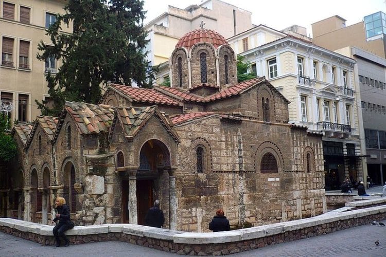 Церковь Панагия Капникарея в Греции