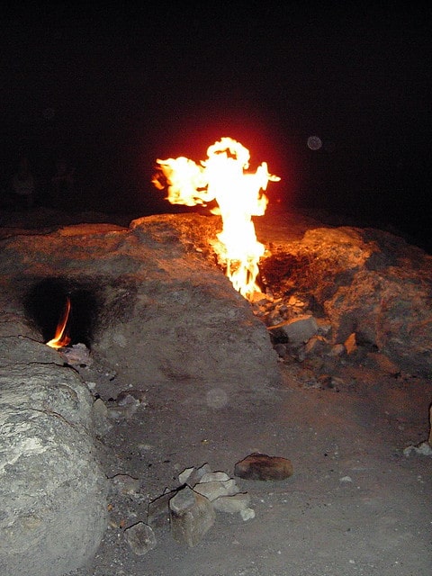 Огненная гора Янарташ в Турции