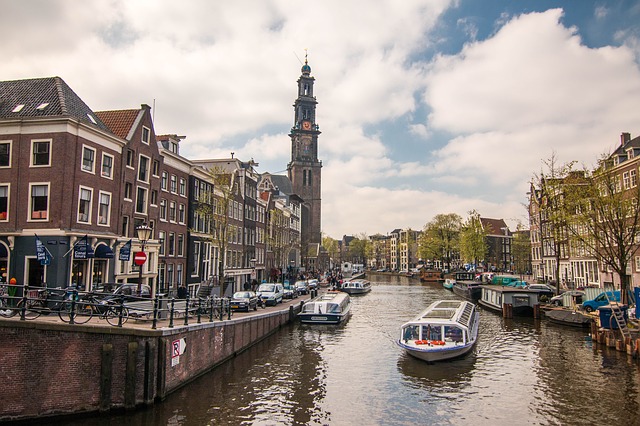 Каналы Амстердама в Нидерландах