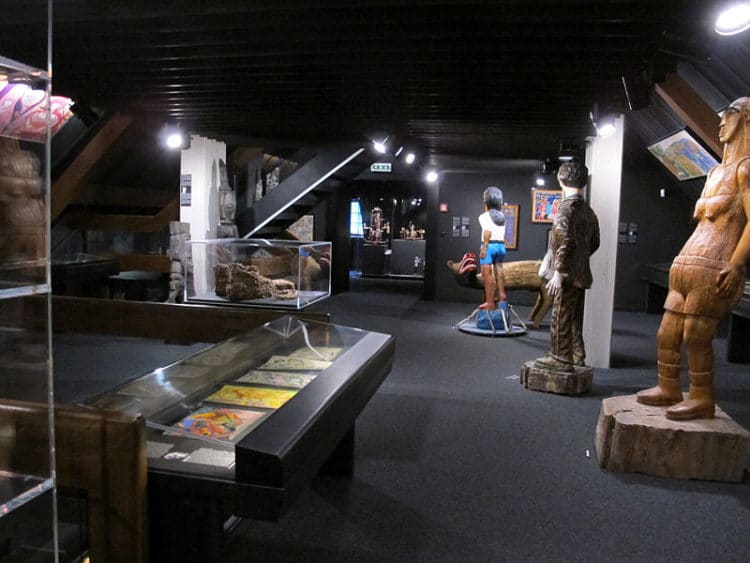 Музей Арт-Брют - достопримечательности Лозанны
