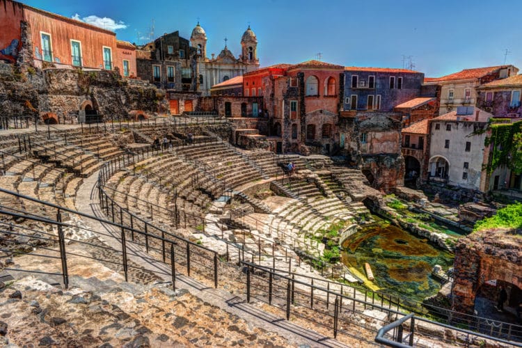 Римский театр и Одеон - достопримечательности Катании