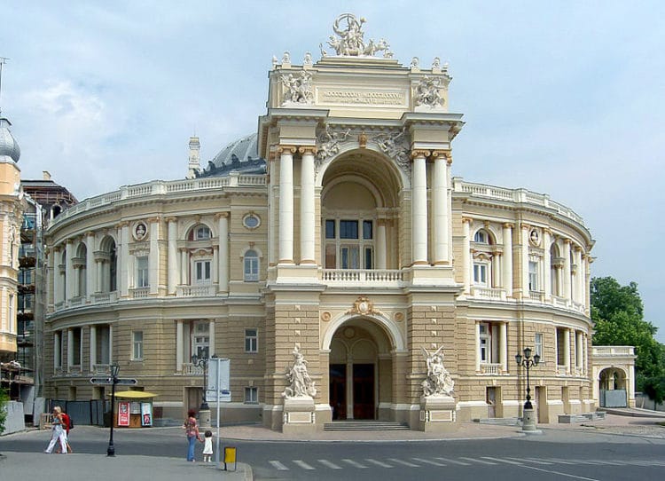 Одесский театр оперы и балета - достопримечательности Одессы