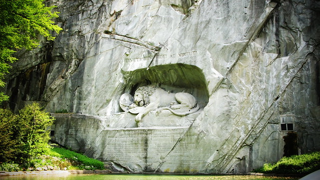 Памятник «Умирающий лев» - достопримечательности Люцерна